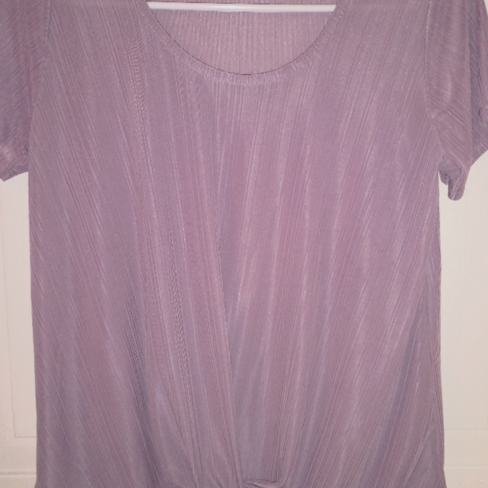 Knotted Top size Small